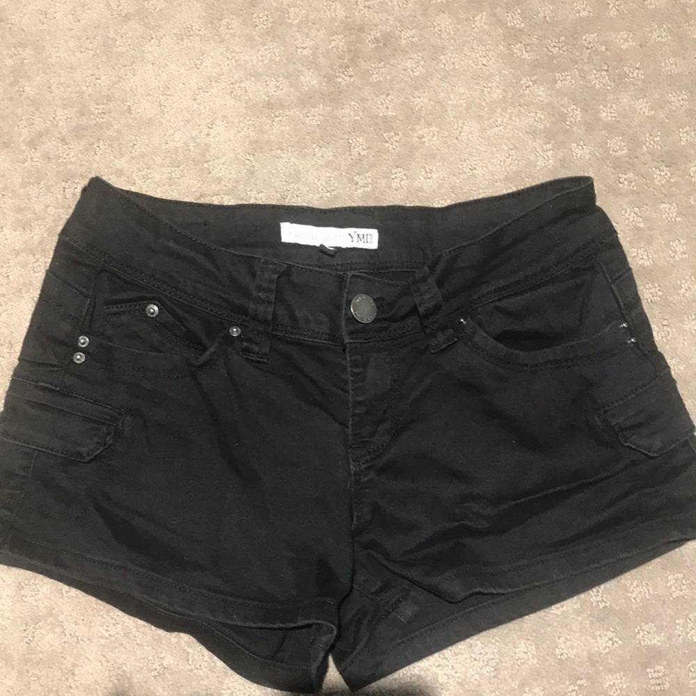 Wanna Betta butt shorts